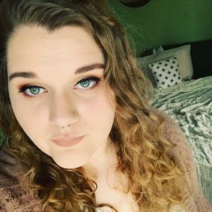 Meet your Posher, Miyah